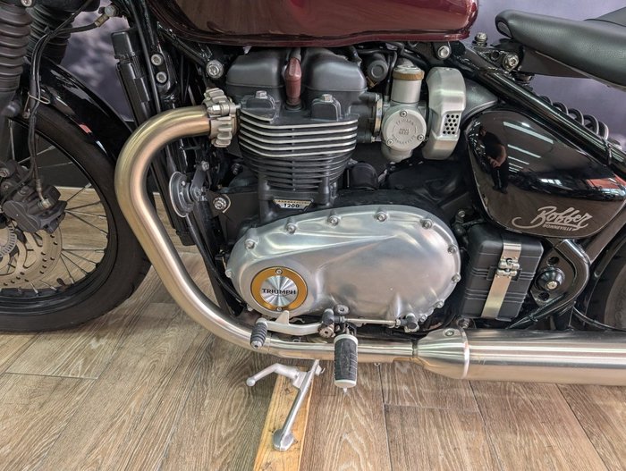 2018 Triumph BONNEVILLE BOBBER BRONZE