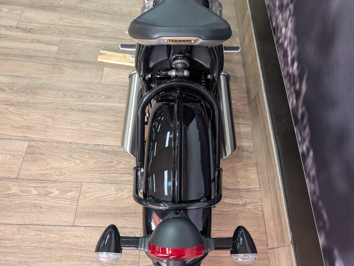 2018 Triumph BONNEVILLE BOBBER BRONZE