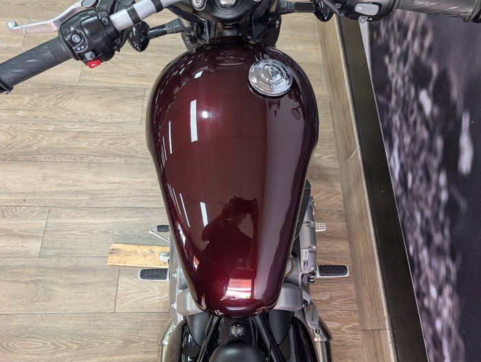 2018 Triumph BONNEVILLE BOBBER BRONZE