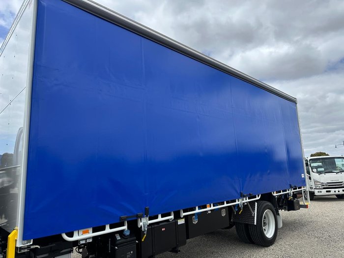 2025 Isuzu F Series 170-260