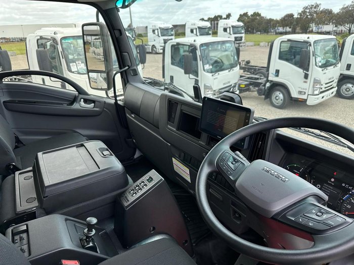 2025 Isuzu F Series 170-260