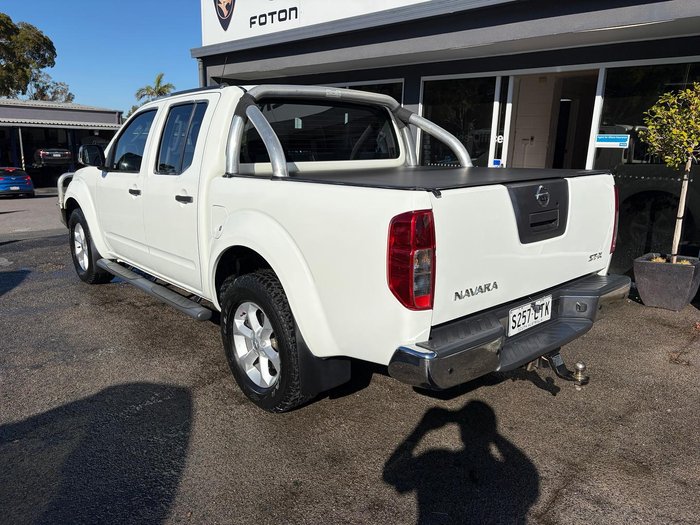 2011 Nissan Navara ST D40 MY11 4X4 Dual Range Polar White