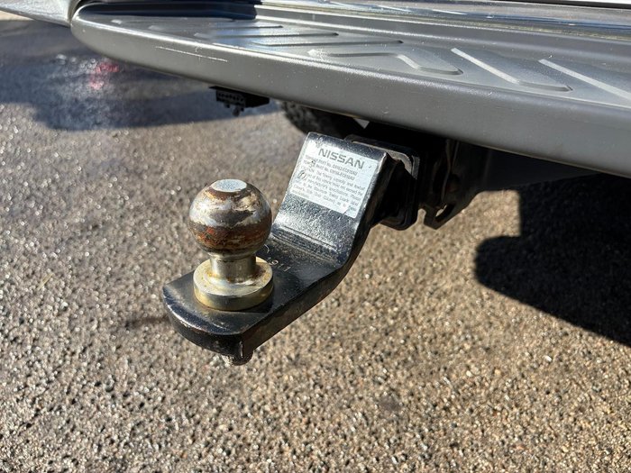 2011 Nissan Navara ST D40 MY11 4X4 Dual Range Polar White