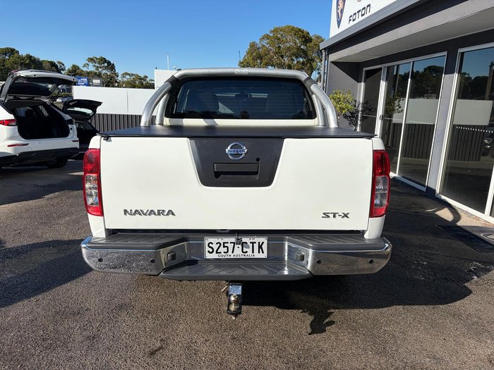 2011 Nissan Navara ST D40 MY11 4X4 Dual Range Polar White