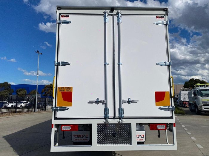 2025 Isuzu F Series 260-300