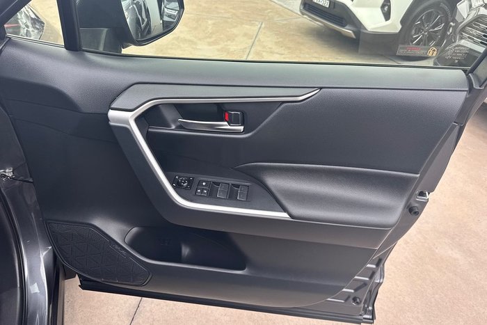 2023 Toyota RAV4 GXL