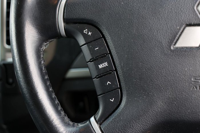 2017 Mitsubishi Pajero GLX NX MY17 4X4 Dual Range White