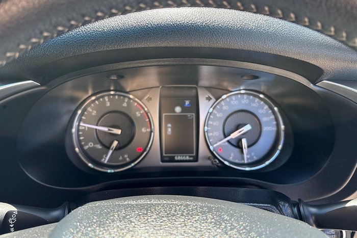 2022 Toyota Hilux SR5