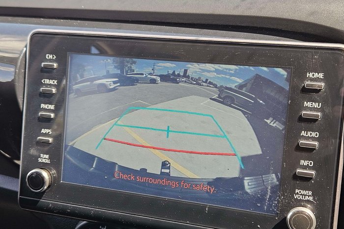 2023 Toyota Hilux SR