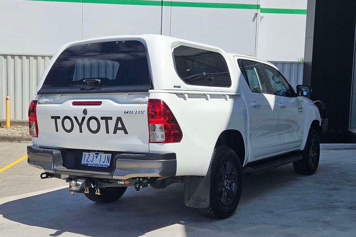 2023 Toyota Hilux SR