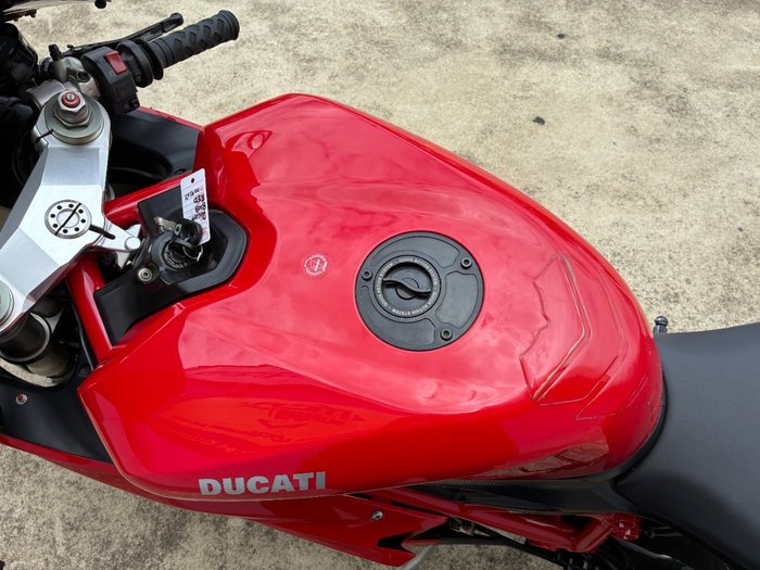 2008 DUCATI 848 Red