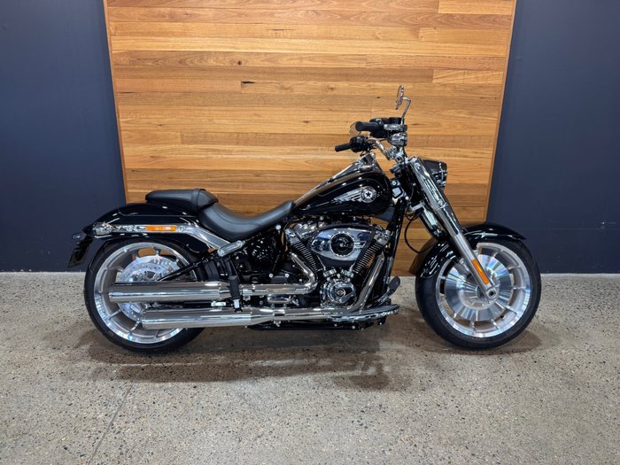 2025 Harley-davidson FLFB FAT BOY (117) Vivid Black