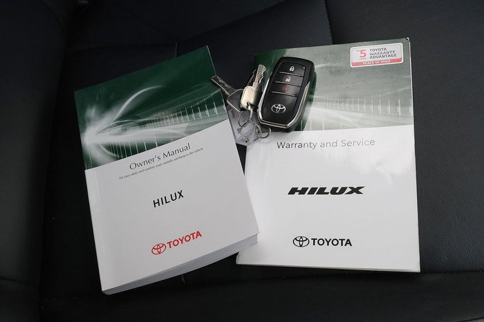 2020 Toyota Hilux SR5