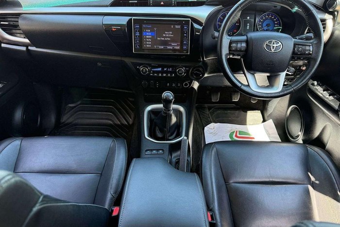2020 Toyota Hilux SR5