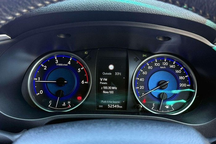 2020 Toyota Hilux SR5