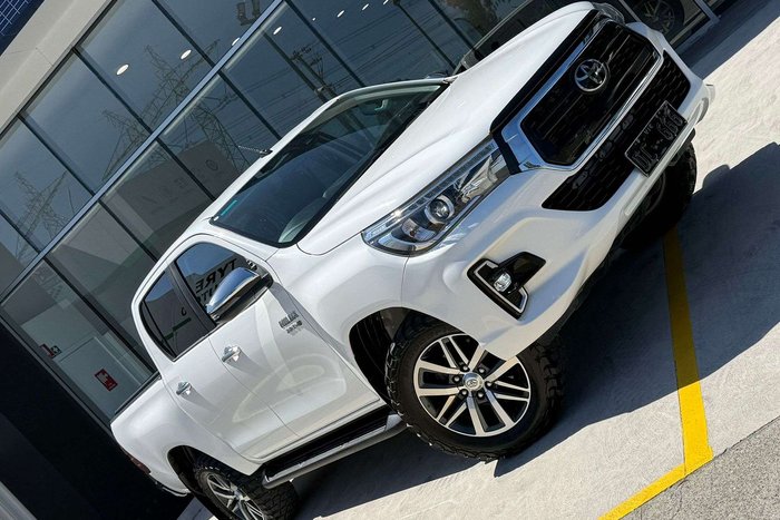 2020 Toyota Hilux SR5