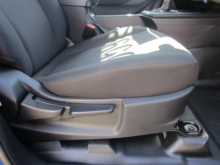 2025 Isuzu D-MAX SX