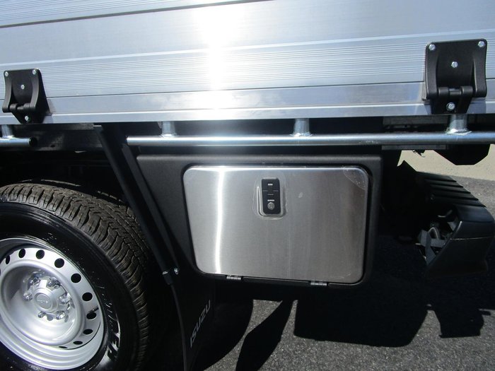 2025 Isuzu D-MAX SX