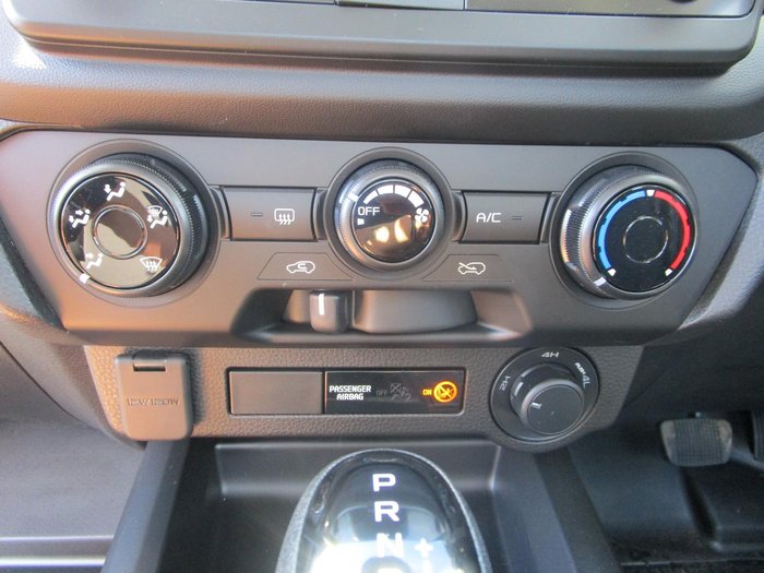 2025 Isuzu D-MAX SX