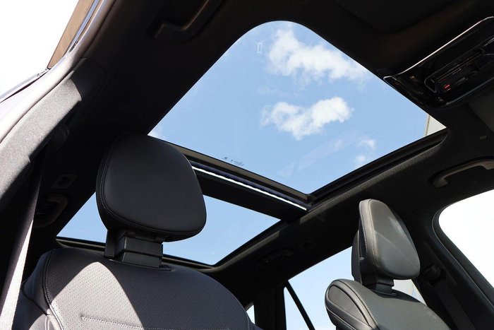 2024 Mercedes-Benz GLC-Class GLC300