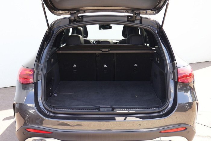 2024 Mercedes-Benz GLC-Class GLC300