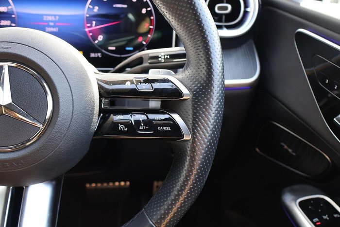 2024 Mercedes-Benz GLC-Class GLC300