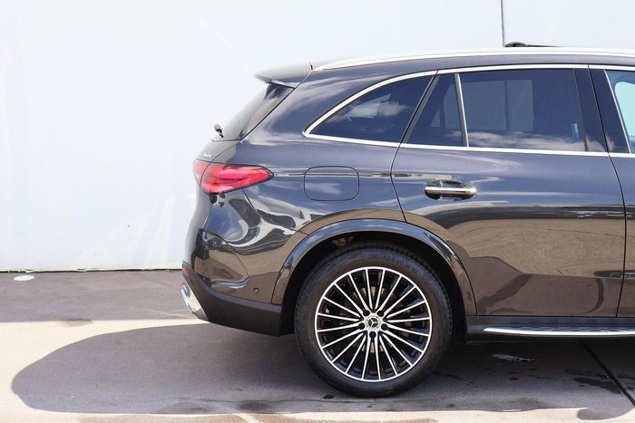 2024 Mercedes-Benz GLC-Class GLC300