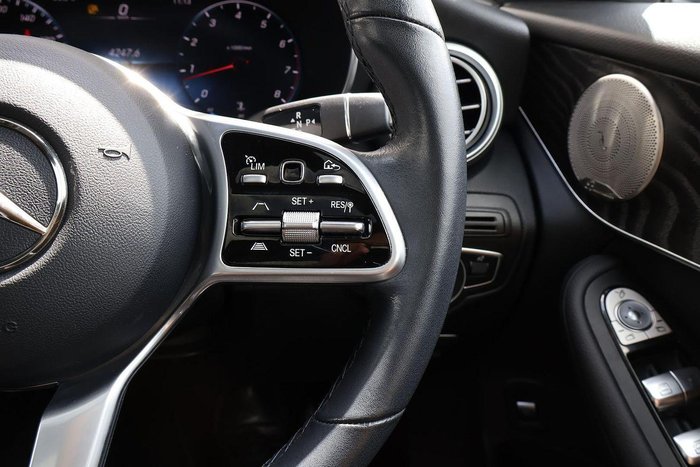 2021 Mercedes-Benz GLC-Class GLC300