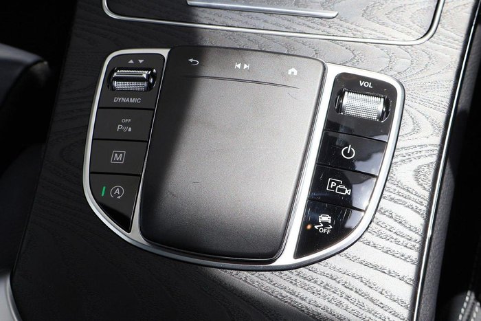 2021 Mercedes-Benz GLC-Class GLC300