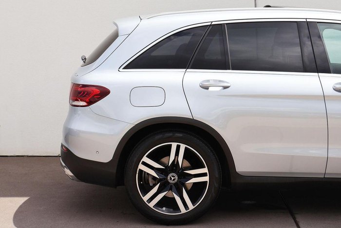 2021 Mercedes-Benz GLC-Class GLC300