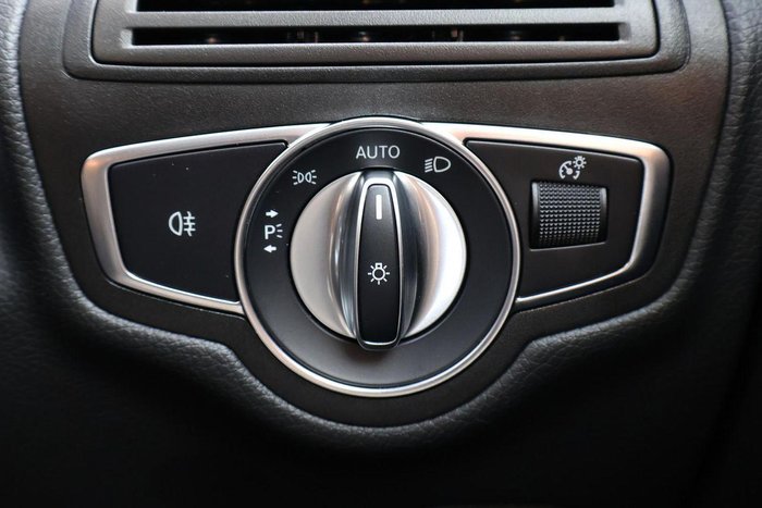 2021 Mercedes-Benz GLC-Class GLC300