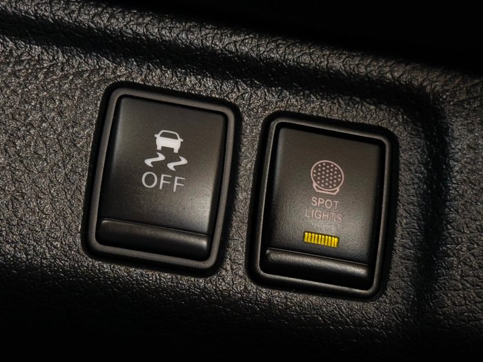 2019 Nissan Navara N-TREK