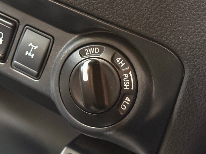 2019 Nissan Navara N-TREK