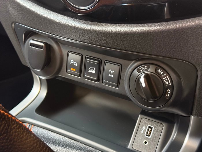 2019 Nissan Navara N-TREK