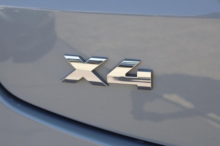 2022 BMW X4 M40i