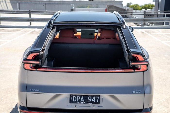 2025 Deepal E07 Performance