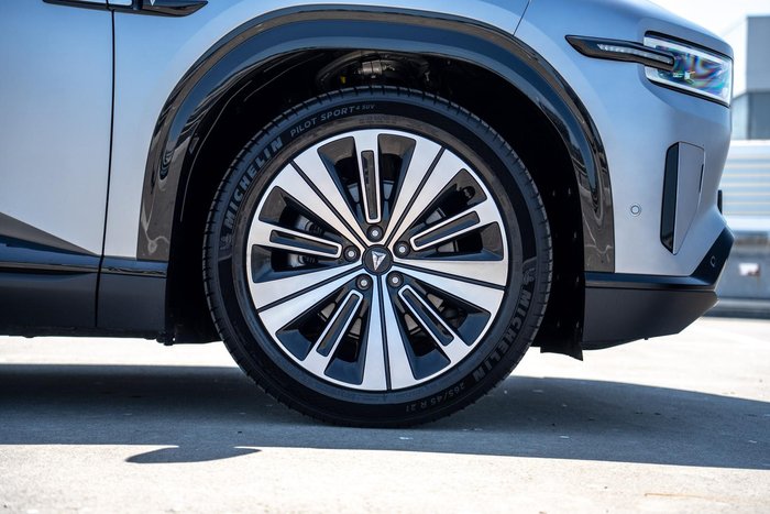 2025 Deepal E07 Performance