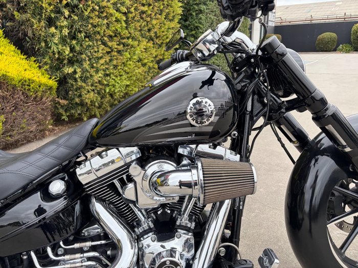 2016 HARLEY-DAVIDSON FXSB SOFTAIL BREAKOUT