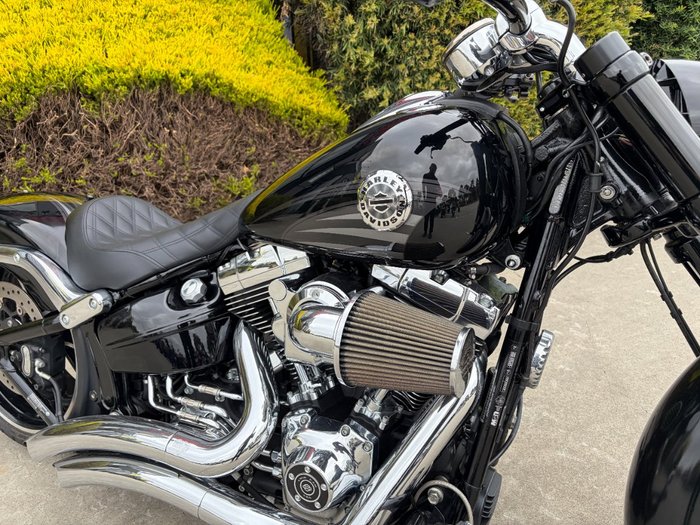 2016 HARLEY-DAVIDSON FXSB SOFTAIL BREAKOUT