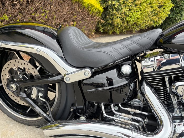 2016 HARLEY-DAVIDSON FXSB SOFTAIL BREAKOUT