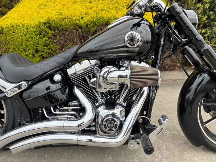 2016 HARLEY-DAVIDSON FXSB SOFTAIL BREAKOUT