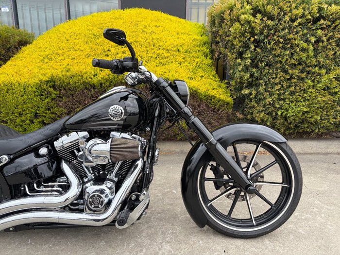 2016 HARLEY-DAVIDSON FXSB SOFTAIL BREAKOUT
