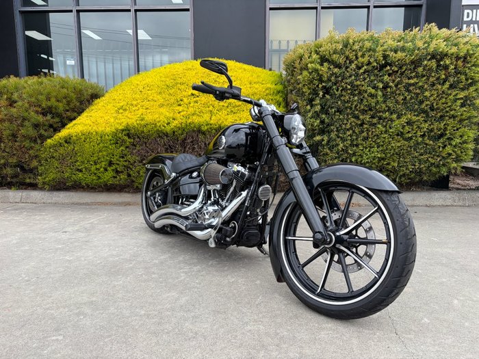 2016 HARLEY-DAVIDSON FXSB SOFTAIL BREAKOUT