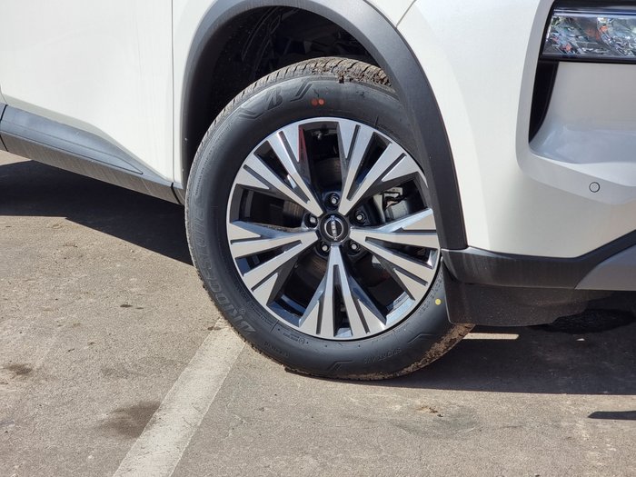 2025 Nissan X-TRAIL ST-L