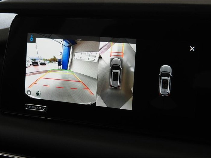 2025 Mahindra XUV700 AX7L