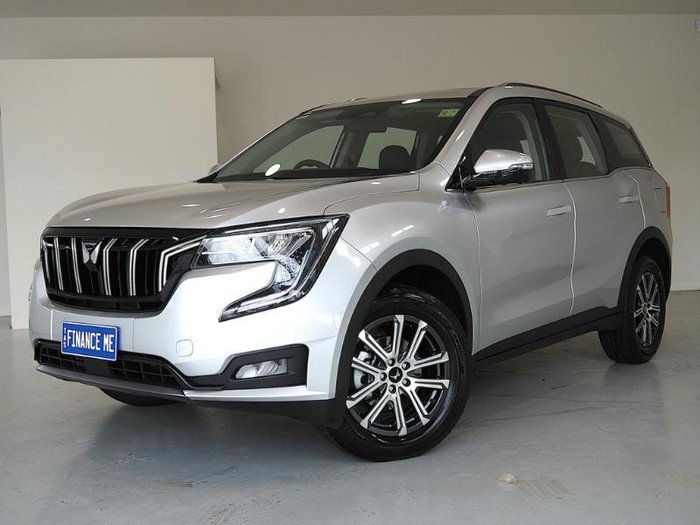 2025 Mahindra XUV700 AX7L