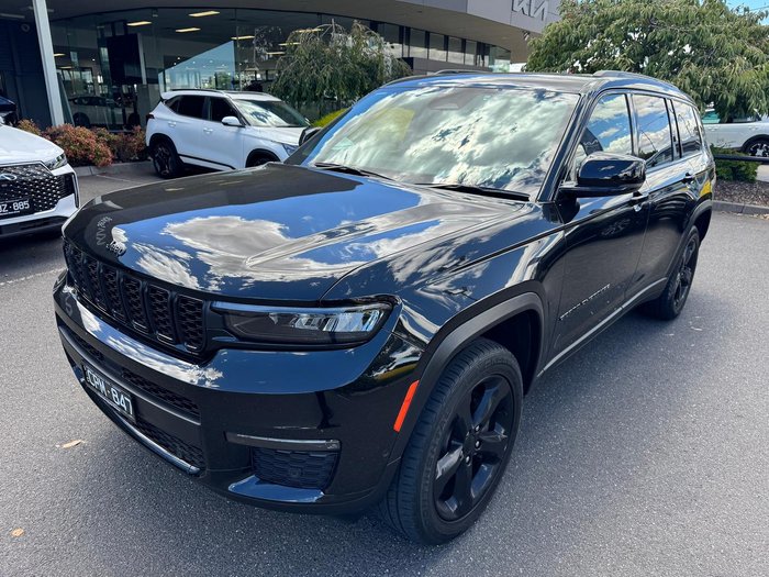 2022 Jeep Grand Cherokee Night Eagle