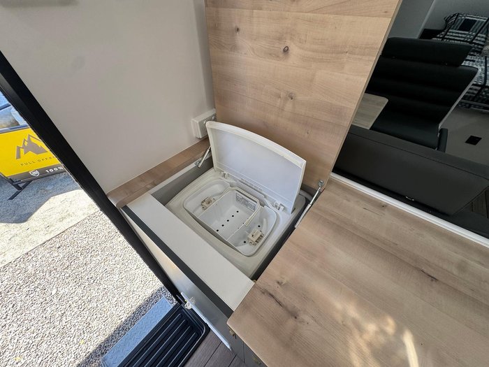 2025 ROADHOUSE CARAVANS RH20.6 Off Road