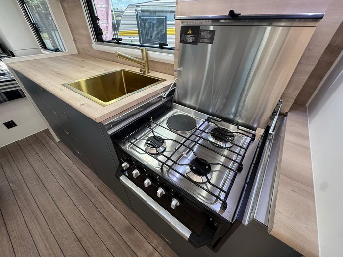 2025 ROADHOUSE CARAVANS RH20.6 Off Road