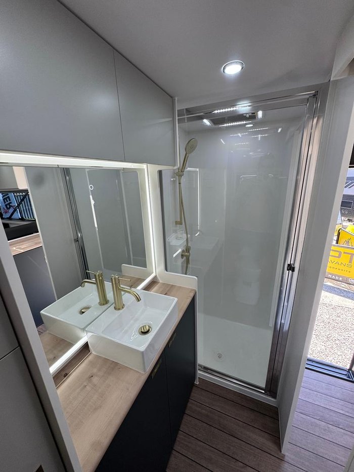 2025 ROADHOUSE CARAVANS RH20.6 Off Road